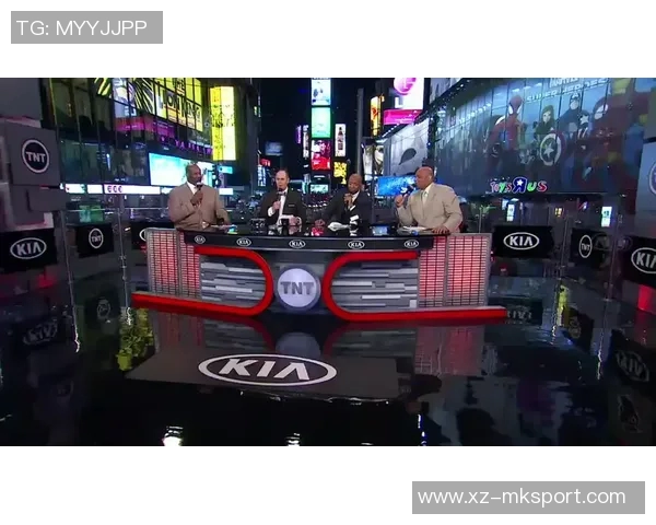 五大囧再添一笔大球后退鞋子掉落摔倒瞬间引发笑声